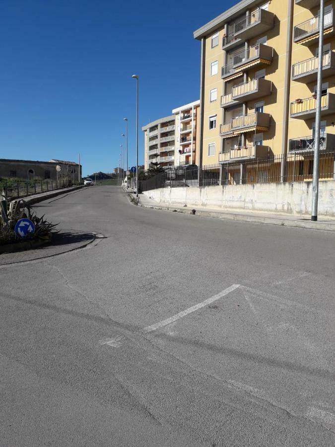 Tigli Setti Carraro San Cataldo (Sicily) Exterior foto